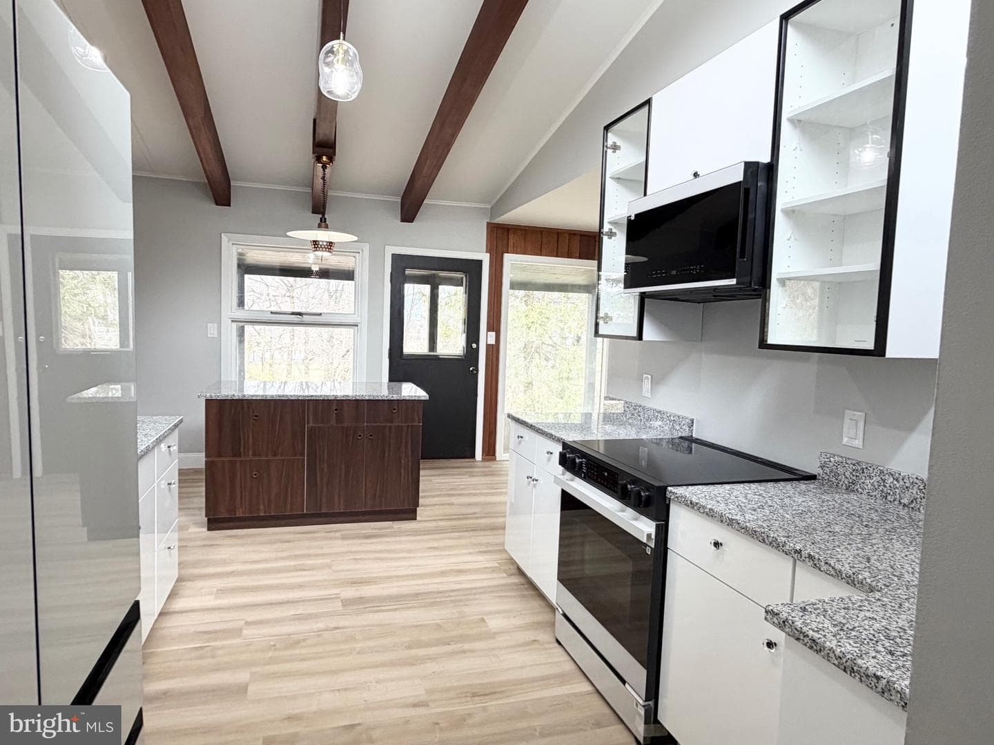 13 Warfield Place photo 5