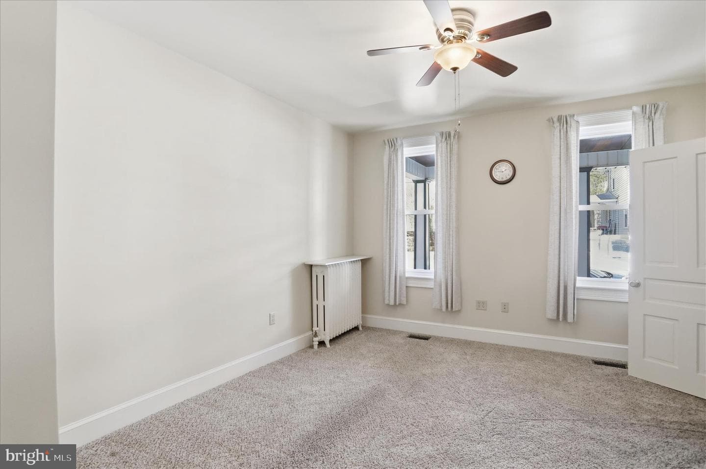 438 Chestnut Street photo 26