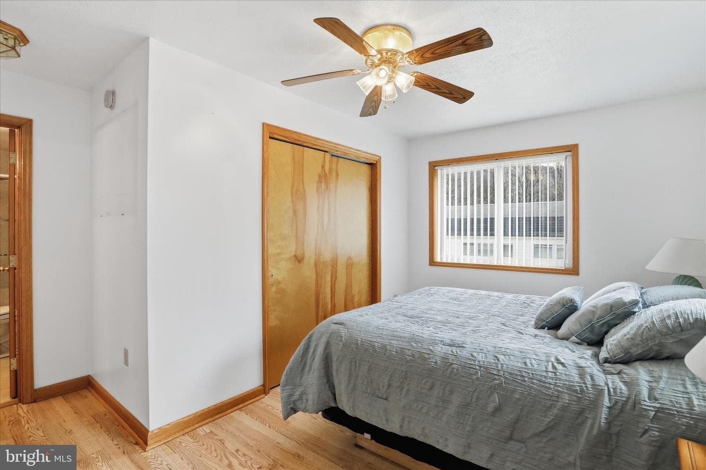 13 S Woodlawn Avenue photo 23