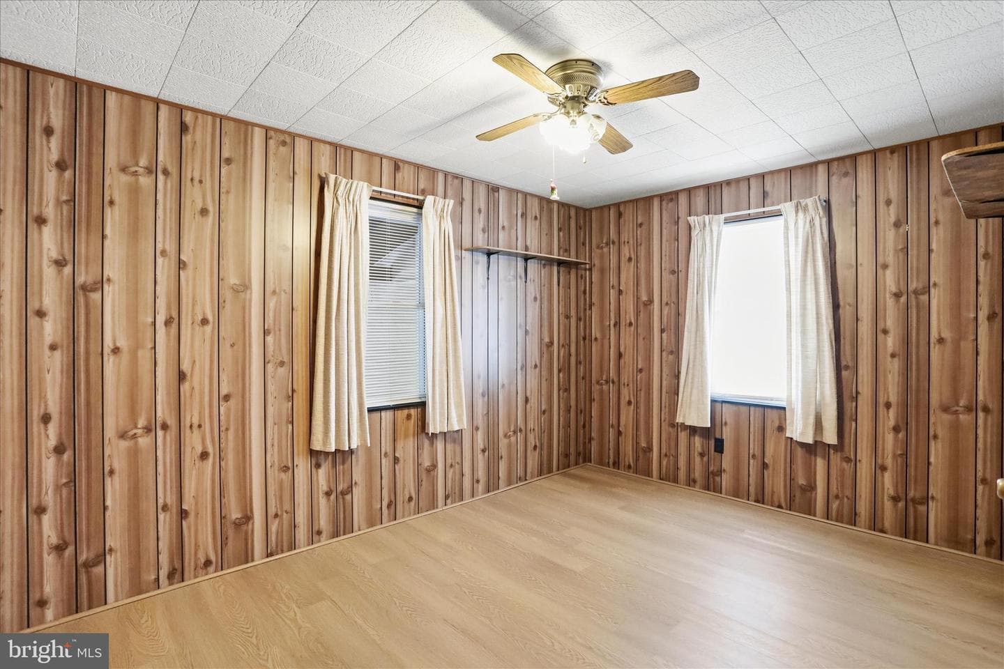 13 S Woodlawn Avenue photo 26