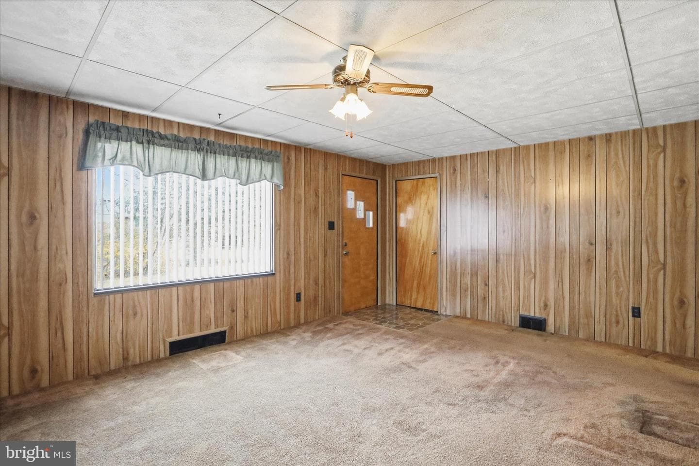 13 S Woodlawn Avenue photo 32