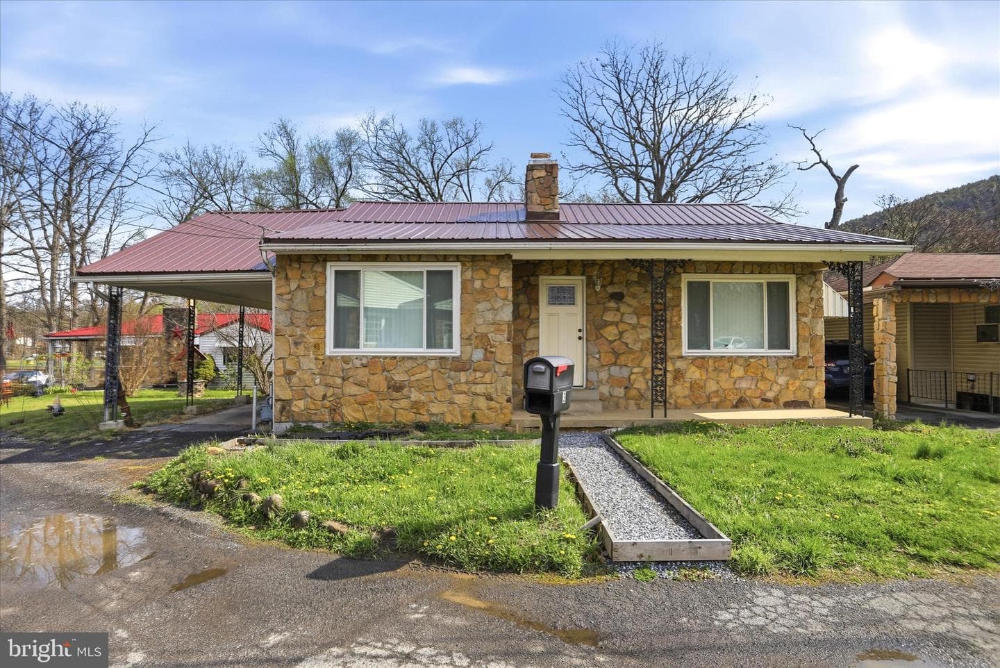 3 Glenview Dr, Lavale