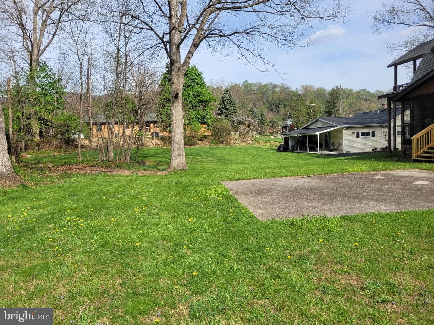 23 Oaklawn Avenue photo 8