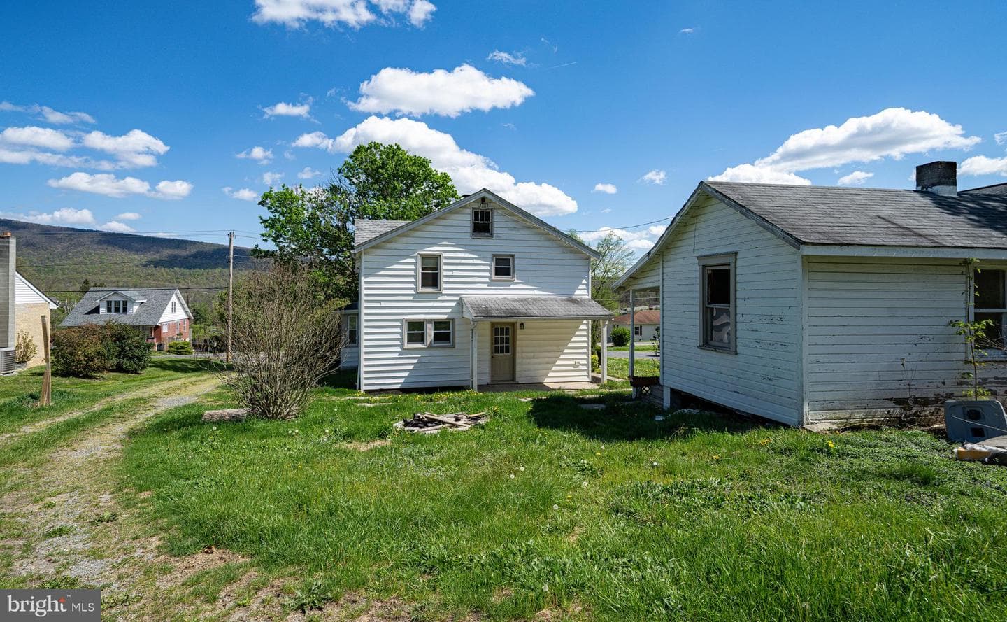 14015 Bedford Road NE photo 44