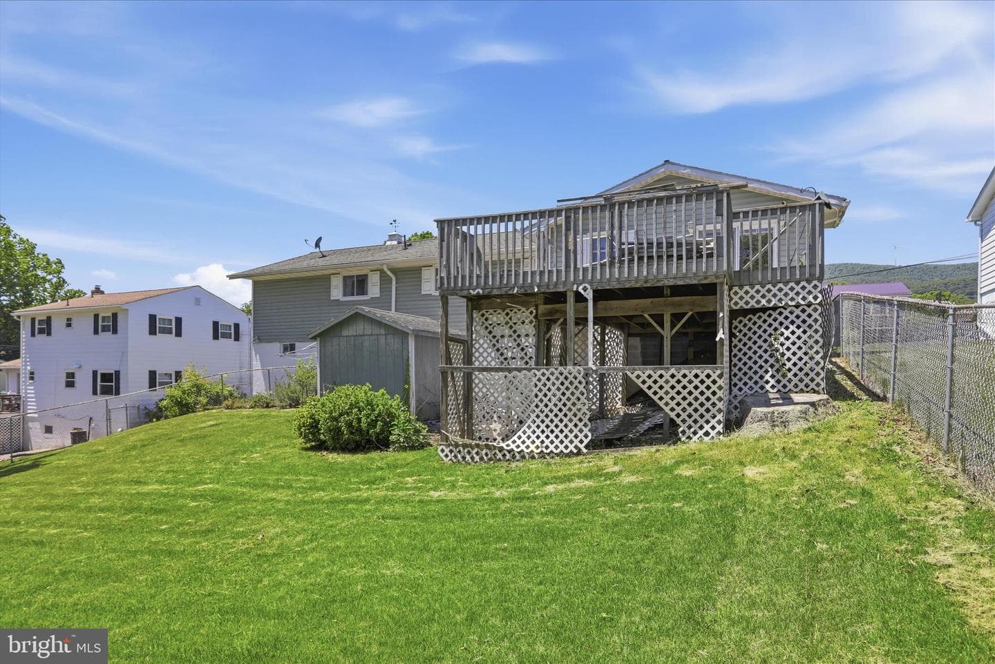15604 Harvest Drive SW photo 38