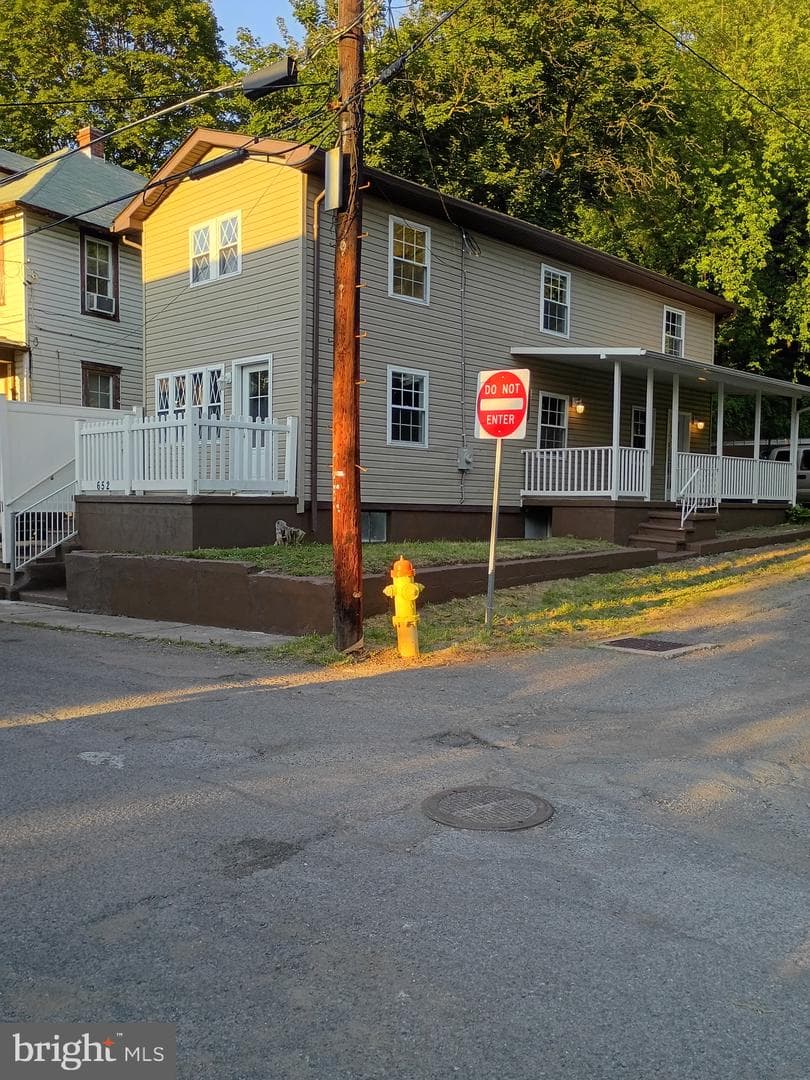 652 Baker Street, Cumberland