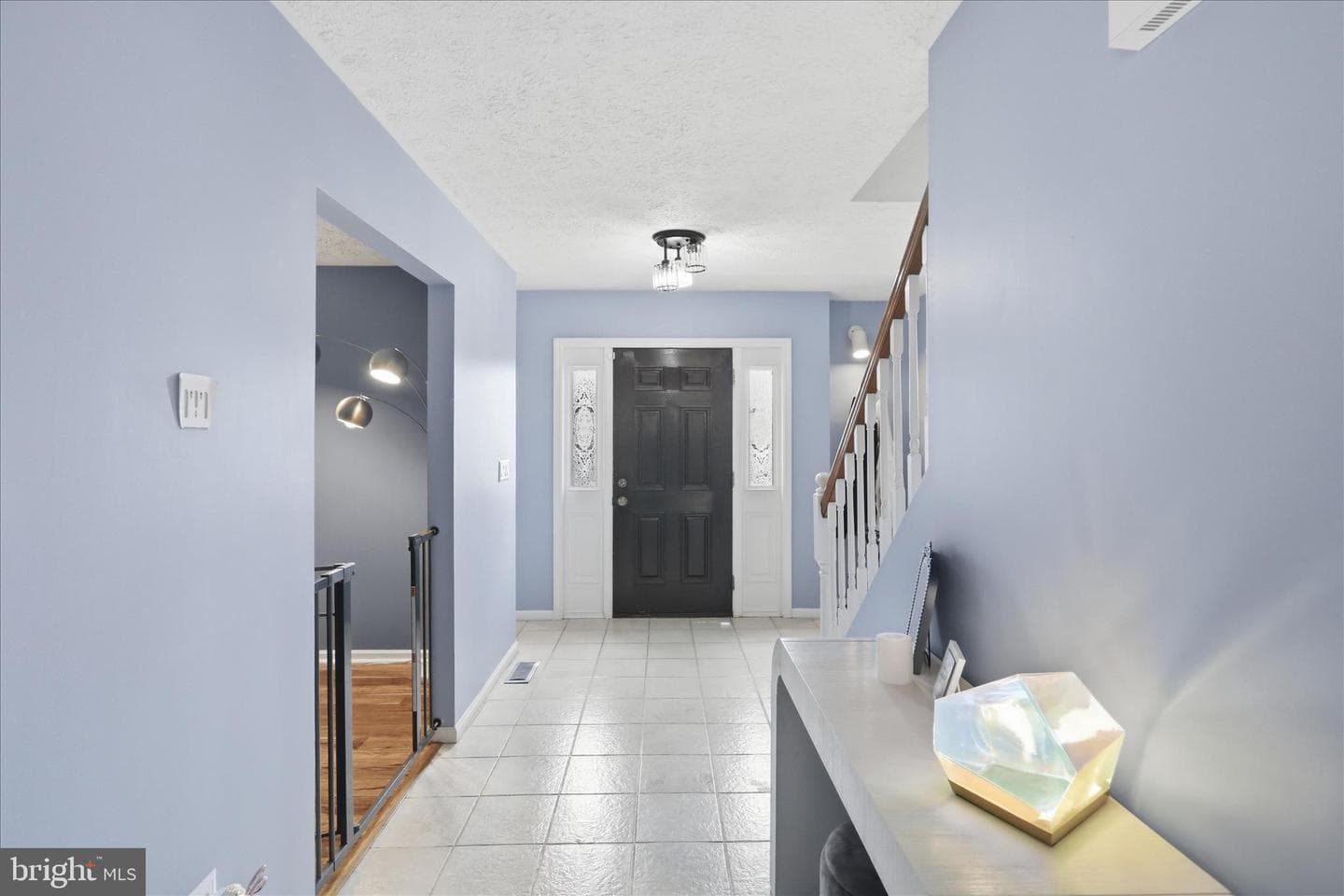 325 Francis Court photo 6