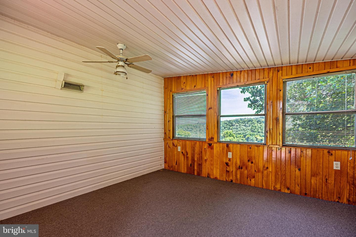 608 Wellington Lane photo 10