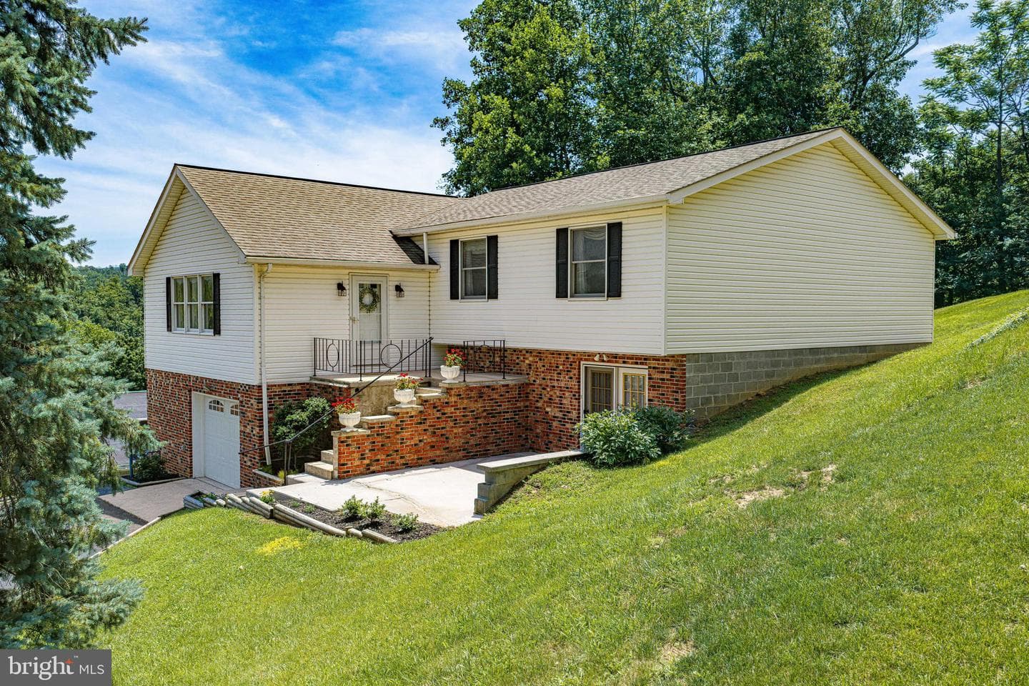 608 Wellington Lane photo 59