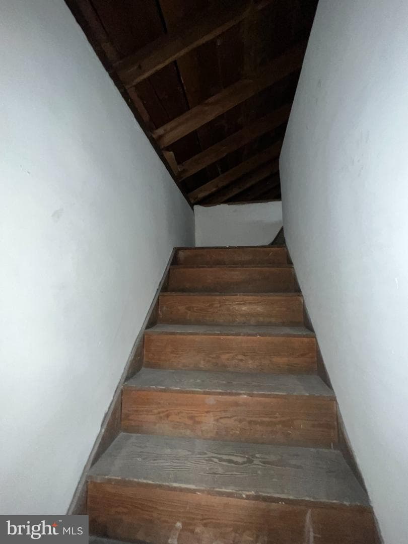 307 Helen Street photo 27