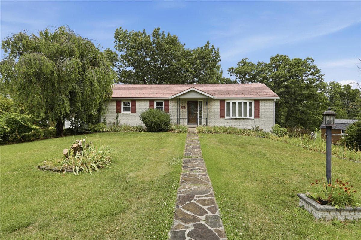 14105 Royal Oak Drive SW, Cresaptown