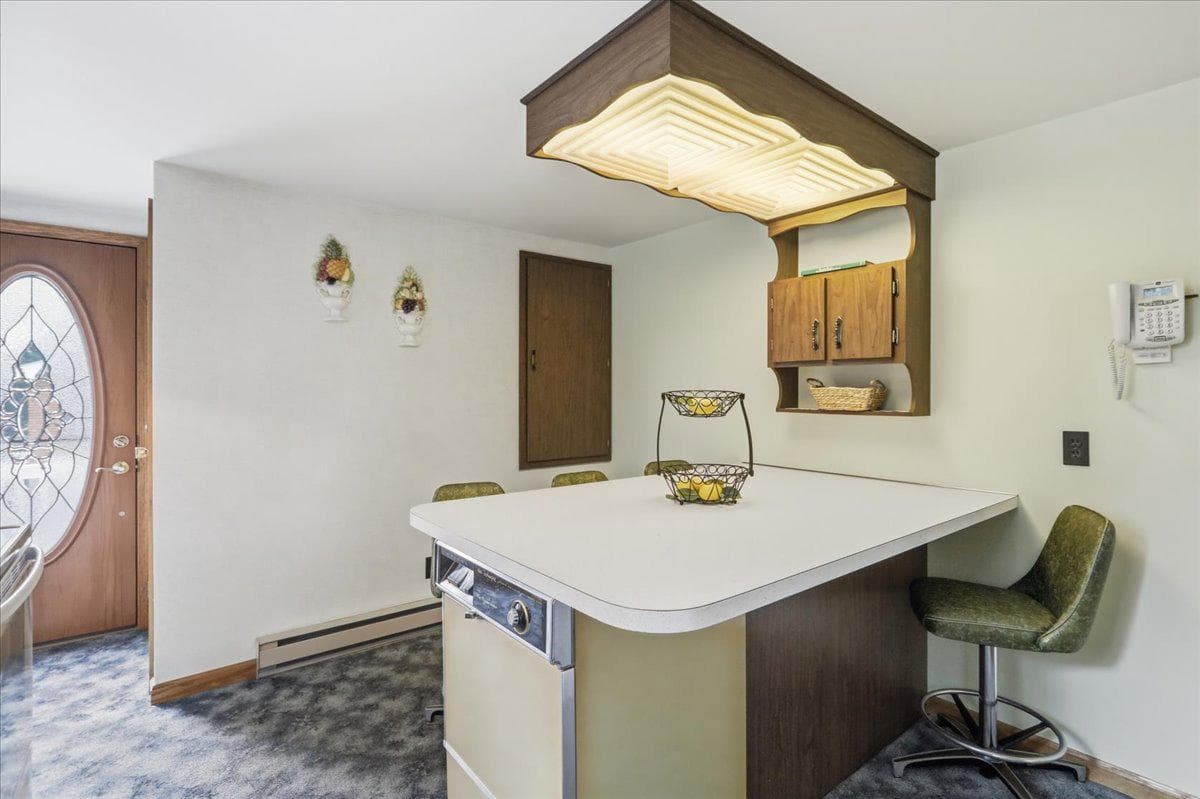 14105 Royal Oak Drive SW photo 10