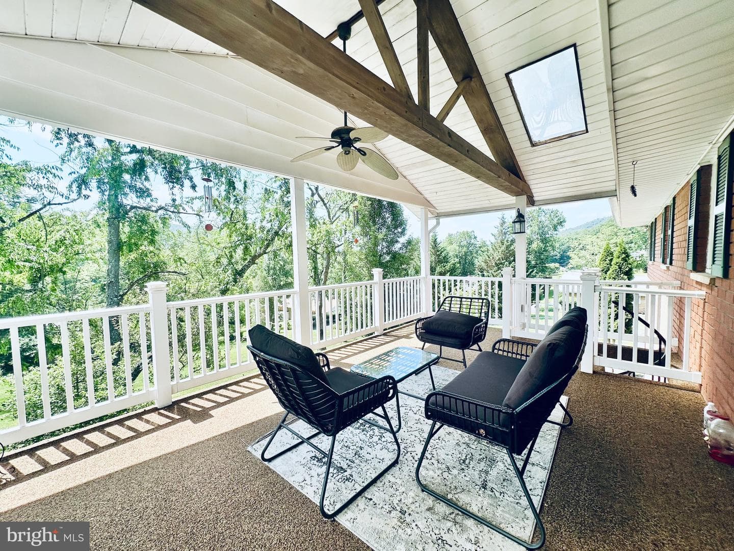 922 Dolly Terrace photo 32