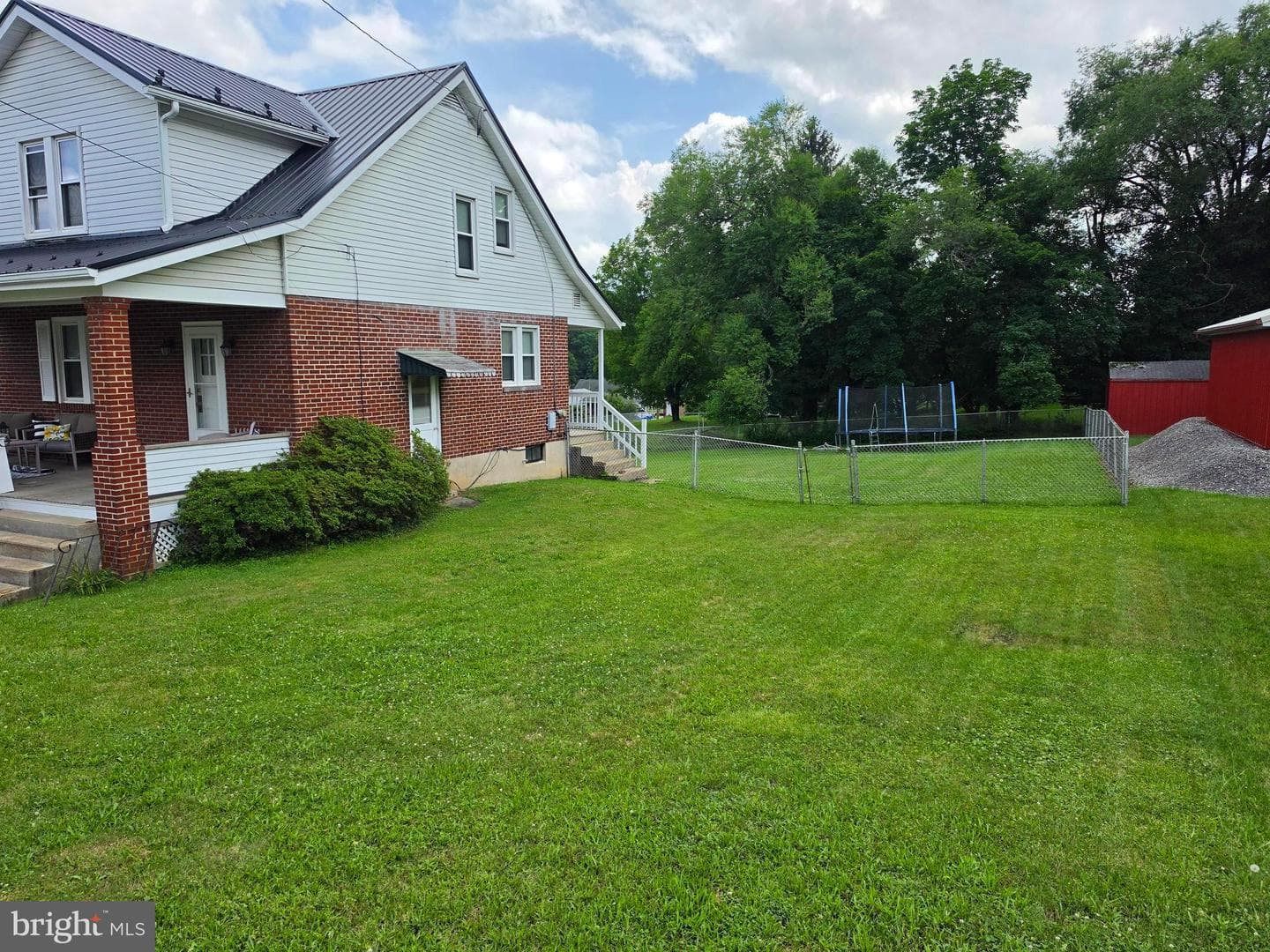 512 Forester Avenue photo 5