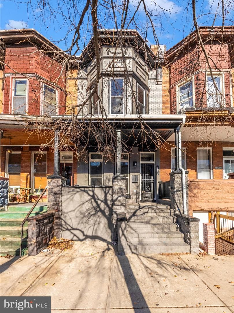 310 E 25th Street photo 56