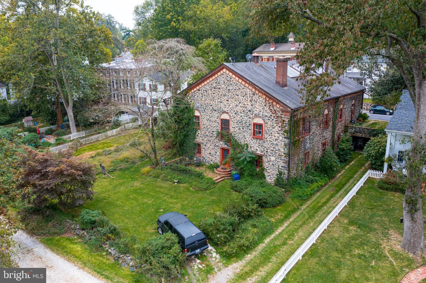 2423 Pickwick Road photo 17