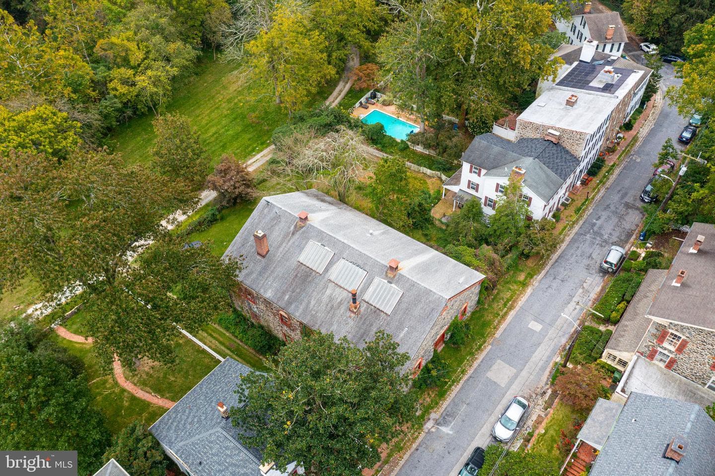 2423 Pickwick Road photo 19