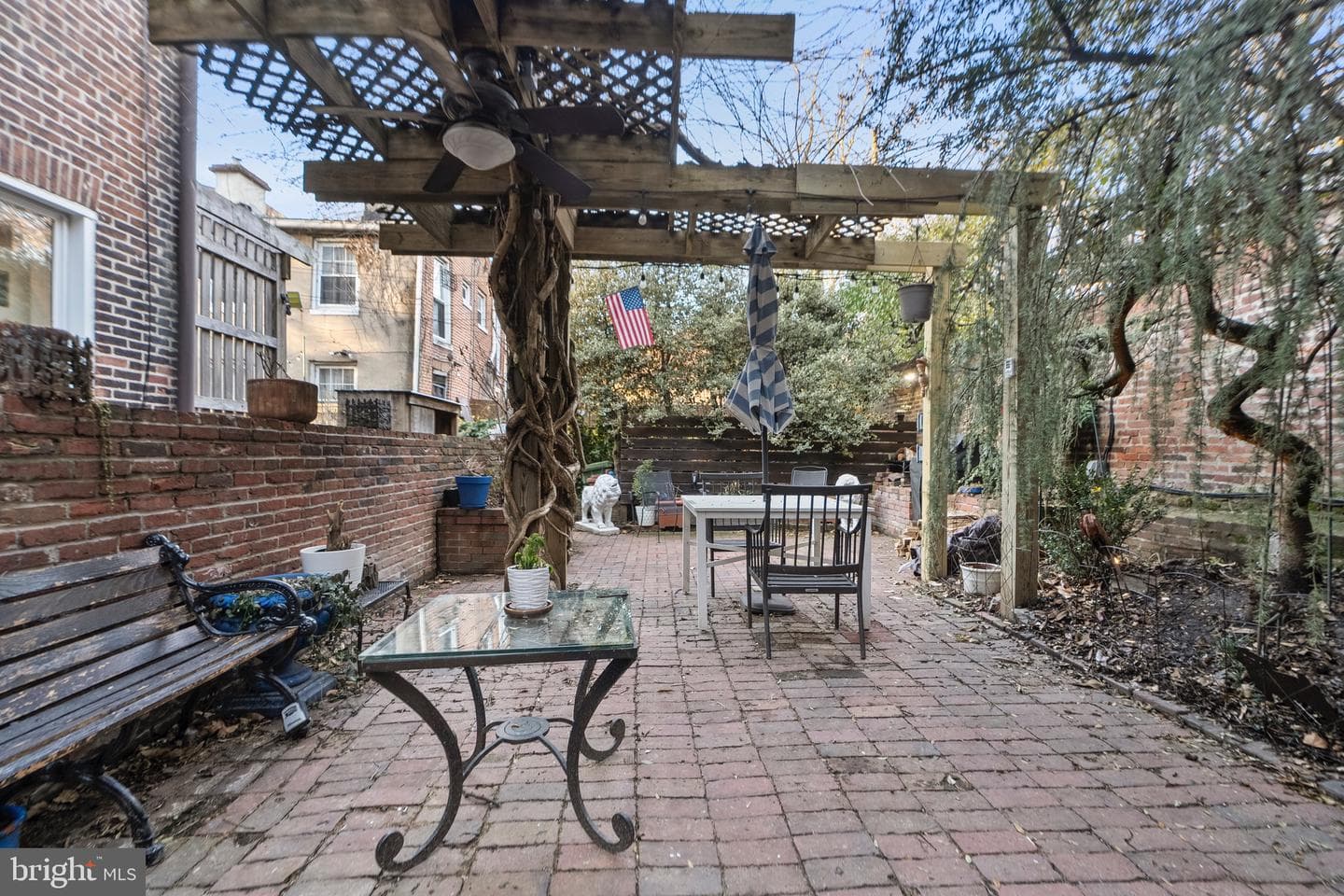 1208 Bolton Street photo 26