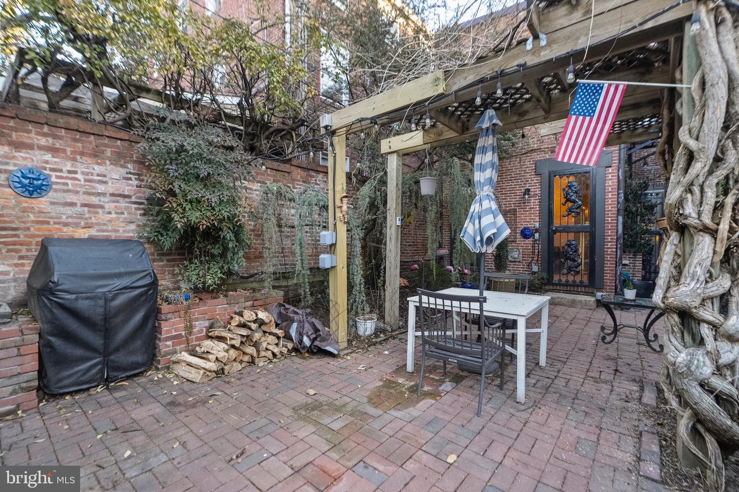 1208 Bolton Street photo 27