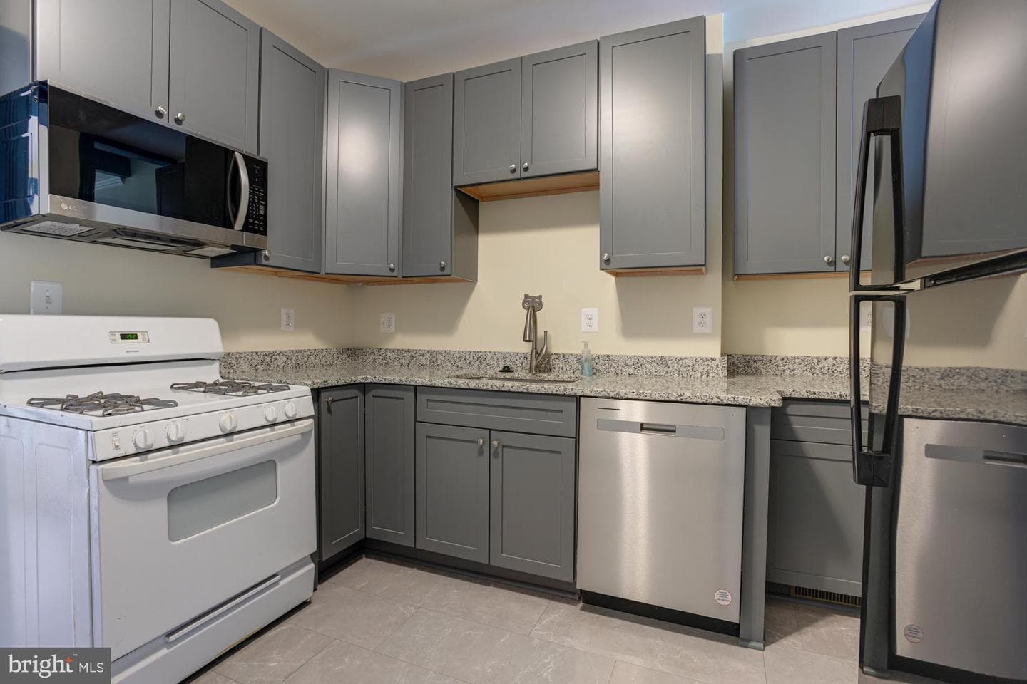 1125 Bayard Street photo 9