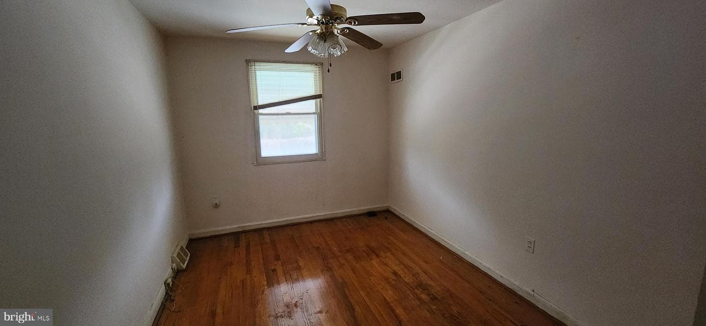 5561 Kennison Avenue photo 7