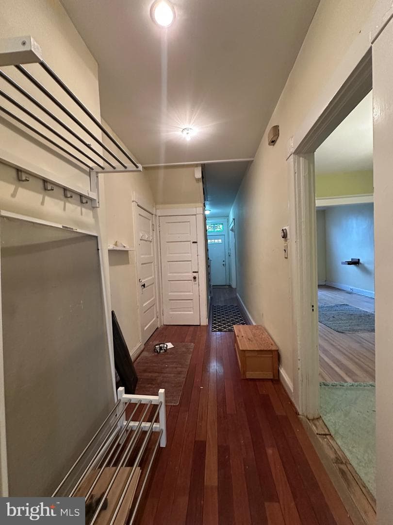 2261 Sidney Avenue photo 13