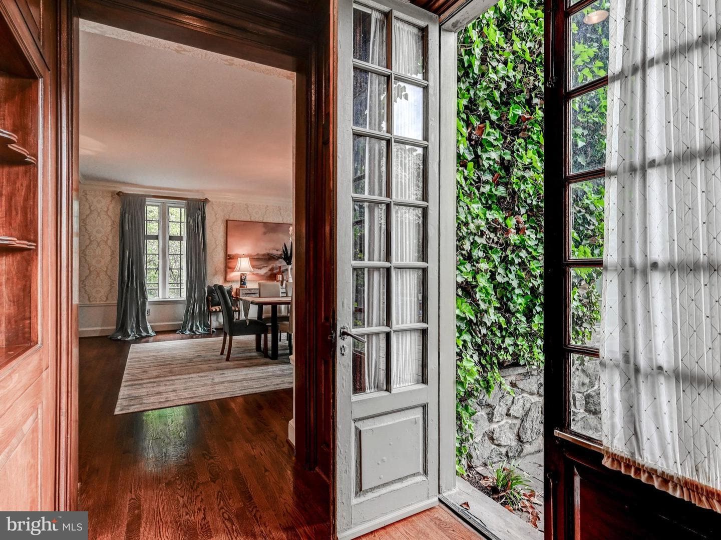 102 Cotswold Road photo 19