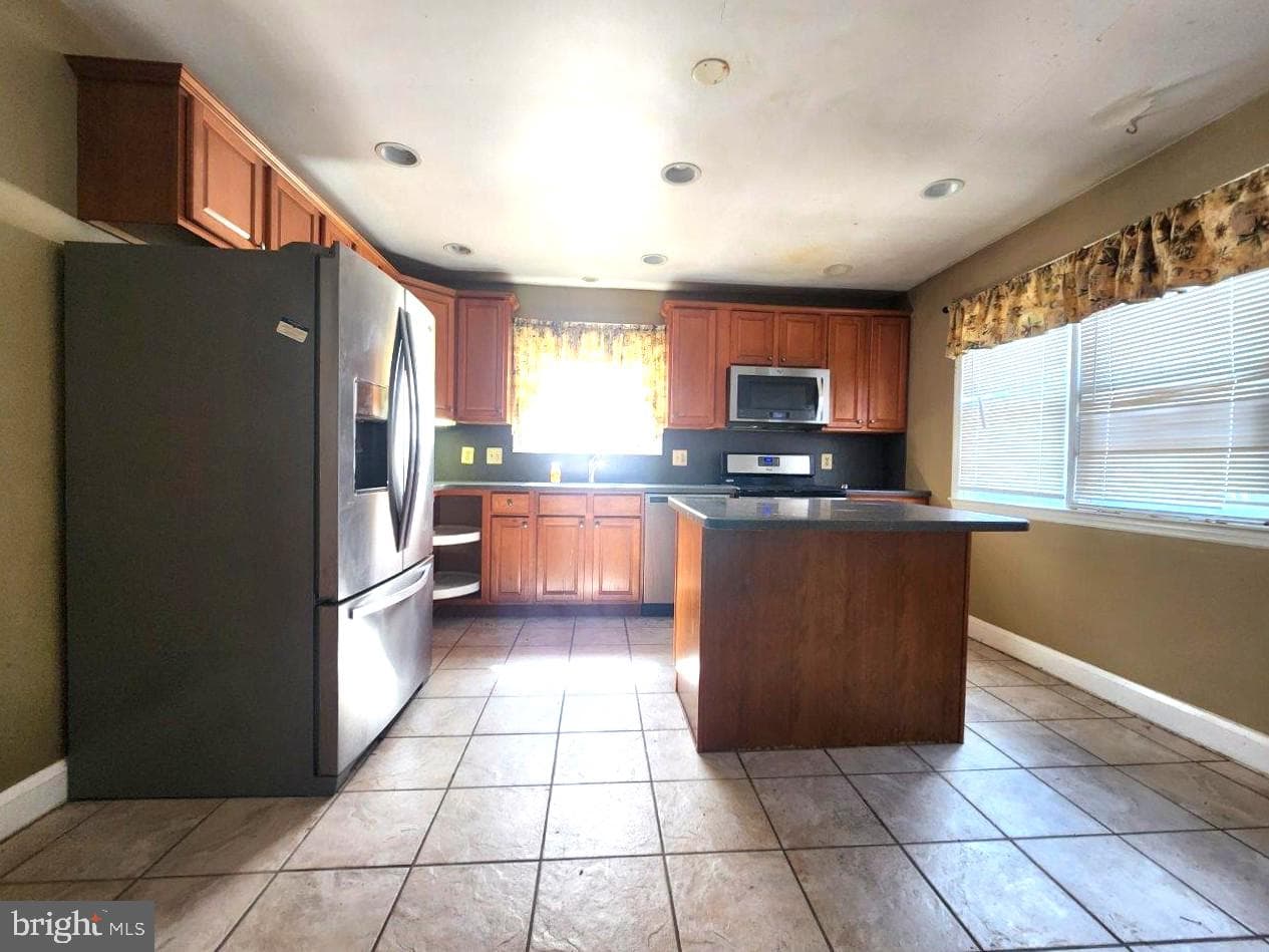 4103 Glenmore Avenue photo 6