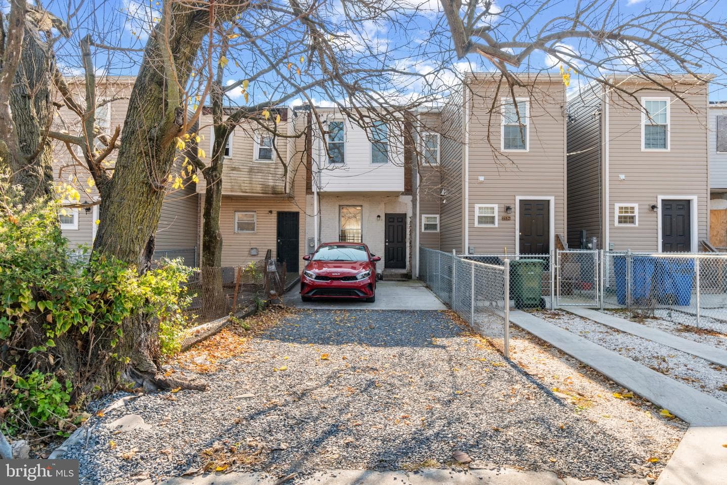 2538 E Eager Street photo 32