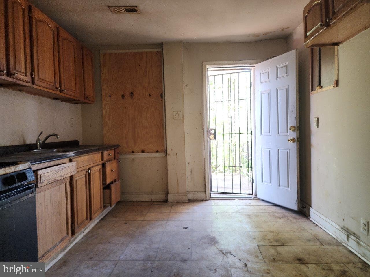 3057 Brighton Street photo 4