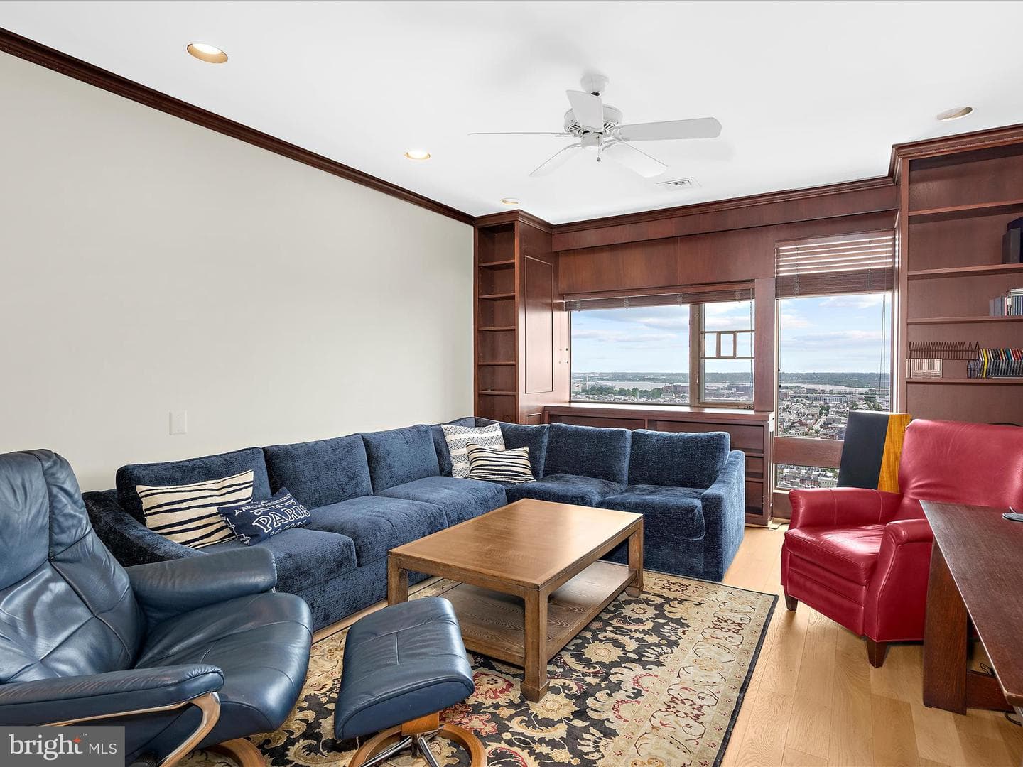10 E Lee Street #2405 photo 21