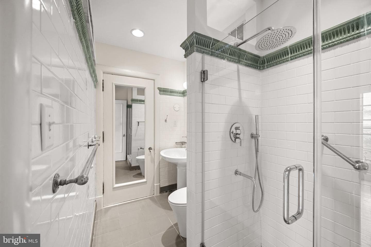 700 Washington Place #4b photo 33
