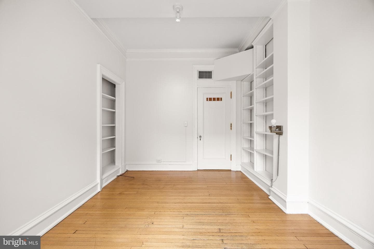 700 Washington Place #4b photo 36