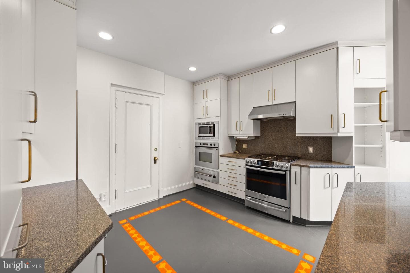 700 Washington Place #4b photo 52