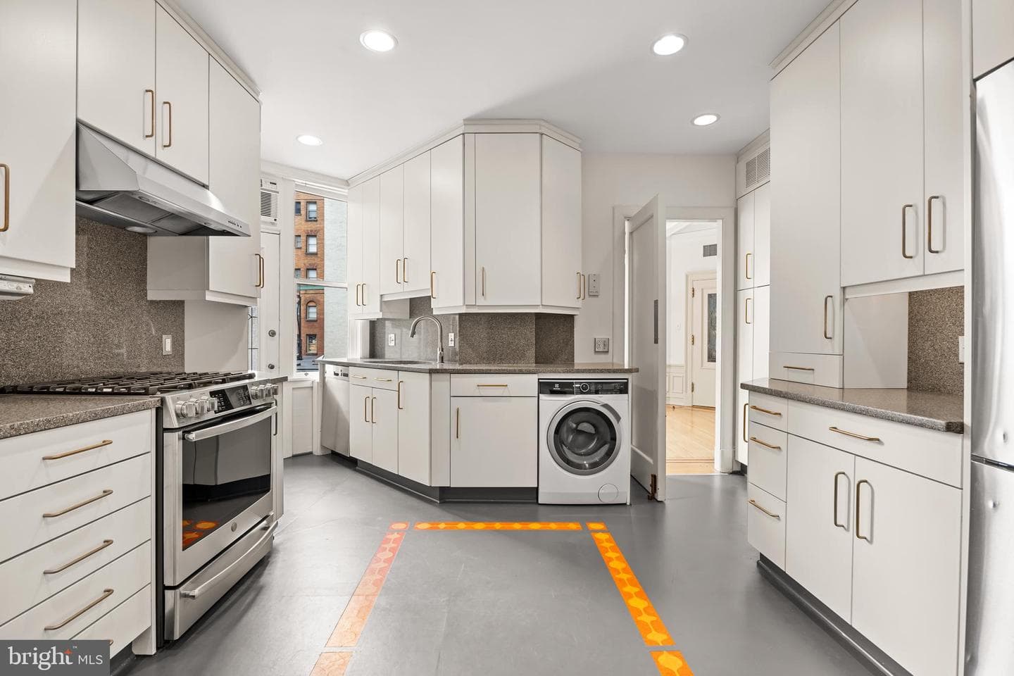 700 Washington Place #4b photo 56