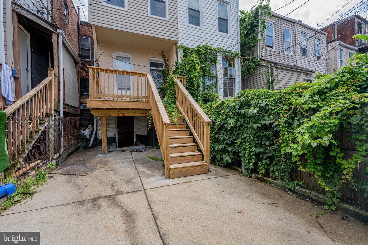 2812 Auchentoroly Terrace photo 31