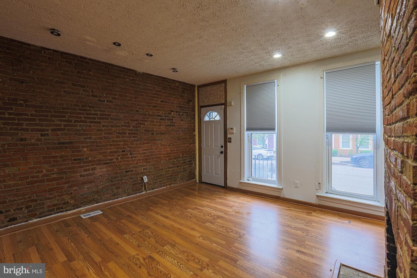 337 Scott Street photo 9