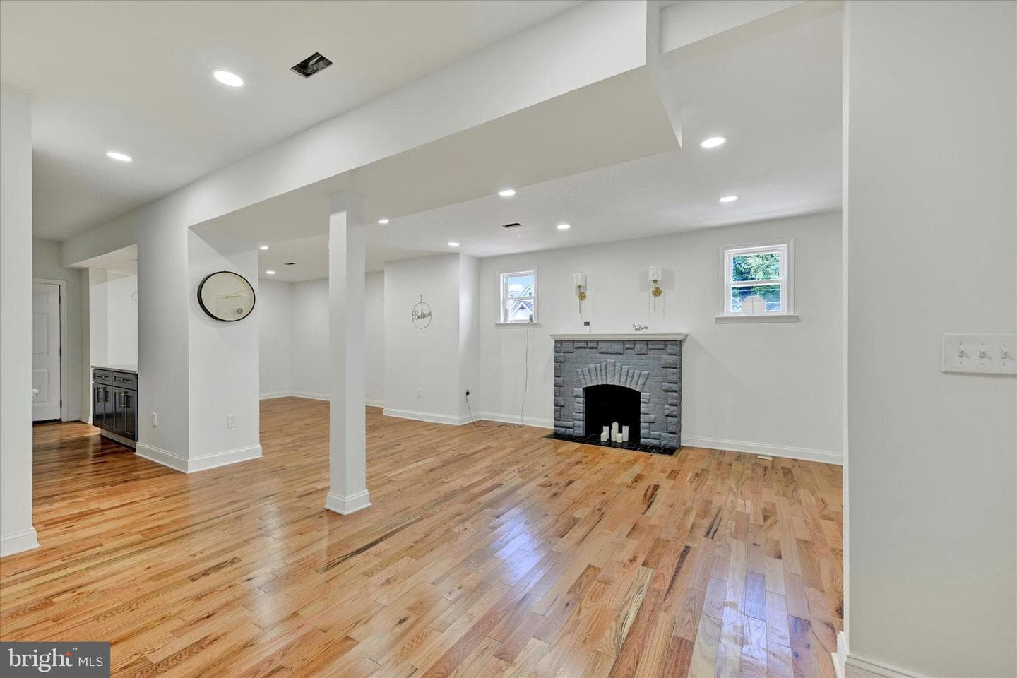2400 W Lafayette Avenue photo 3