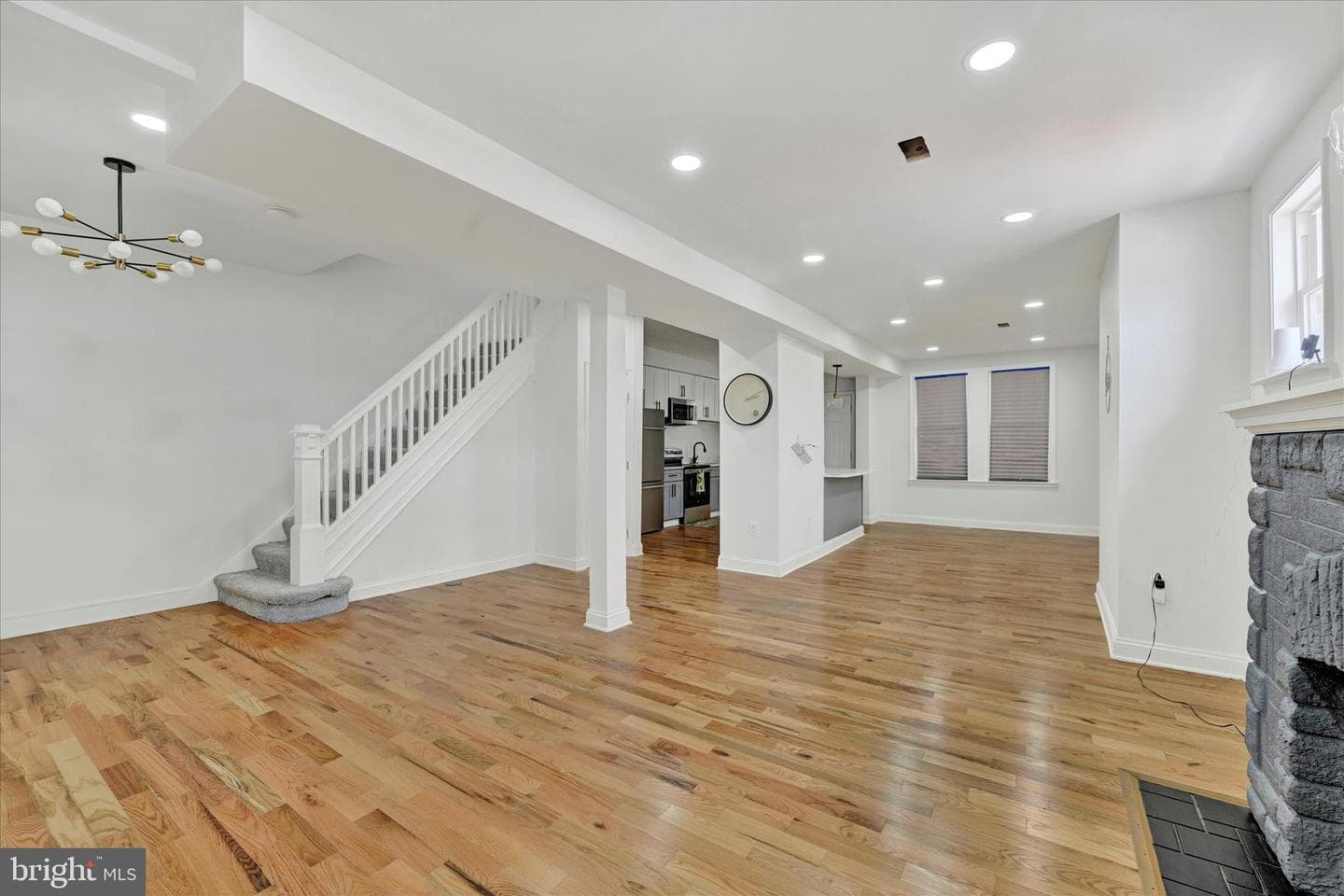 2400 W Lafayette Avenue photo 6