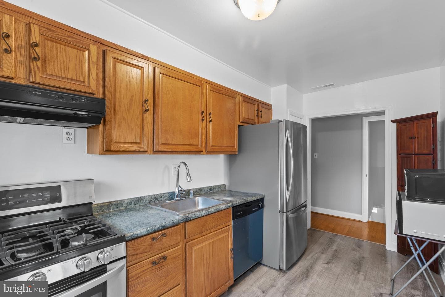 2705 Glen Avenue photo 6