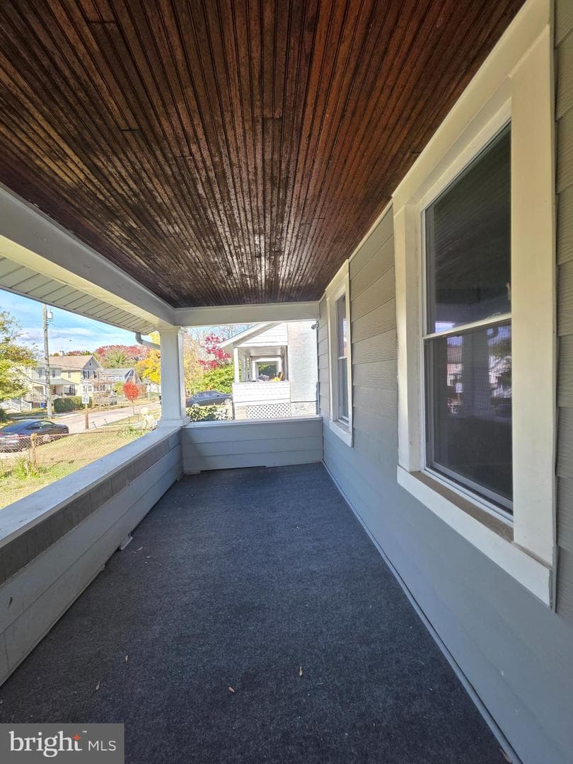 5107 Midwood Avenue photo 3