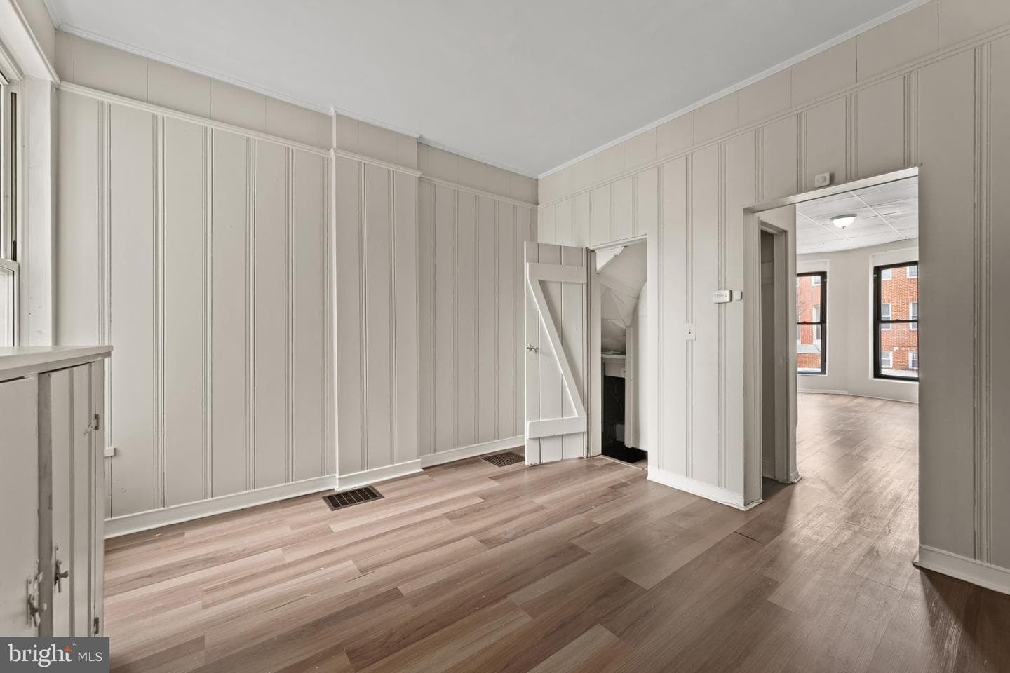 225 N Luzerne Avenue photo 13