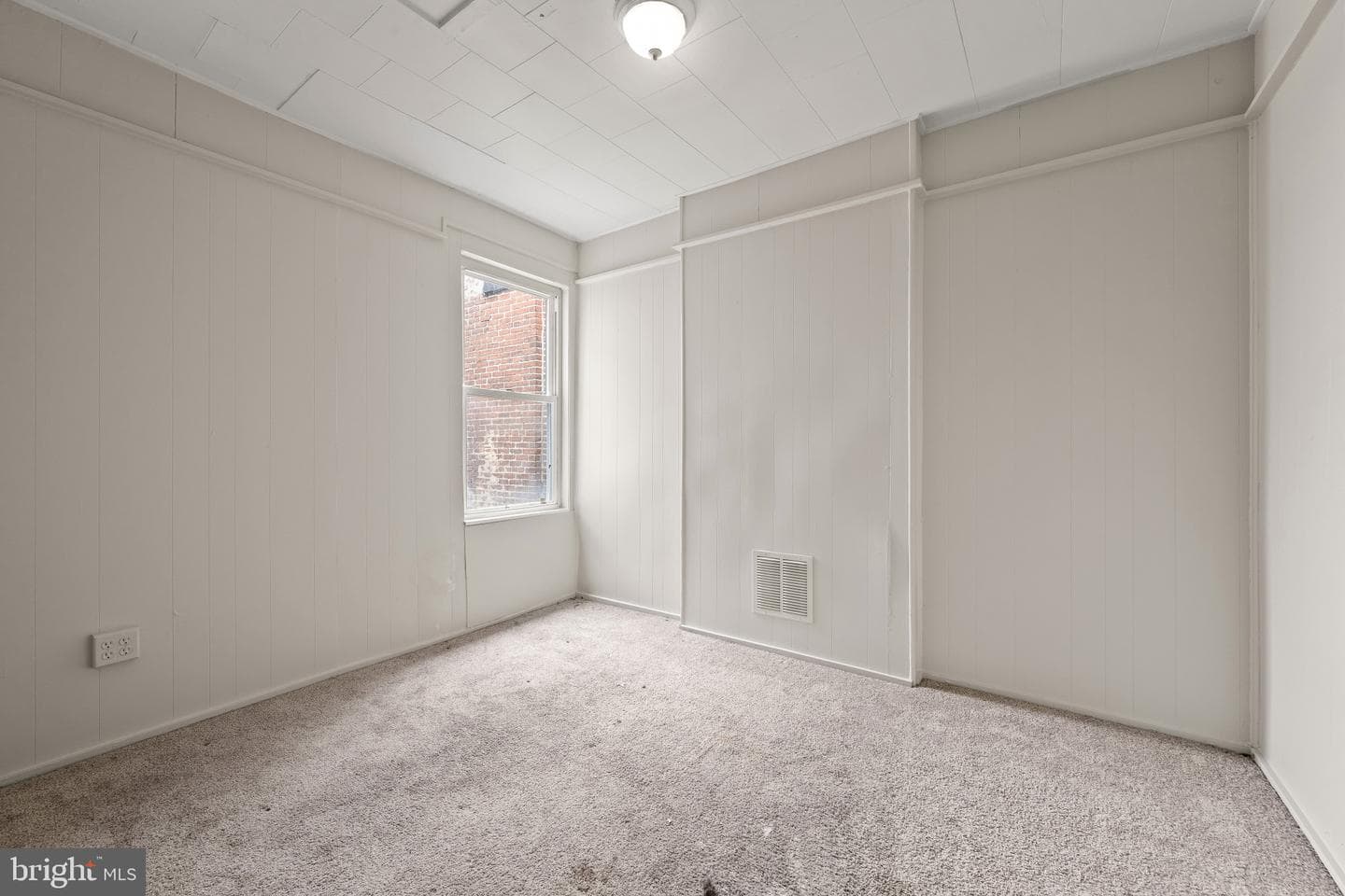 225 N Luzerne Avenue photo 25