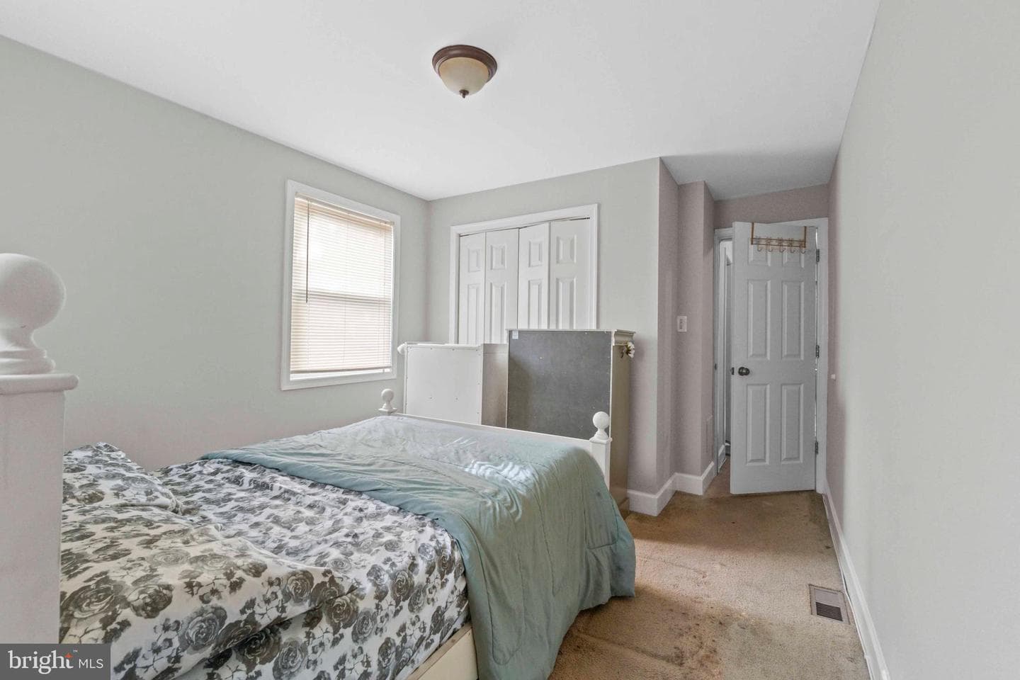 5711 Narcissus Avenue photo 19