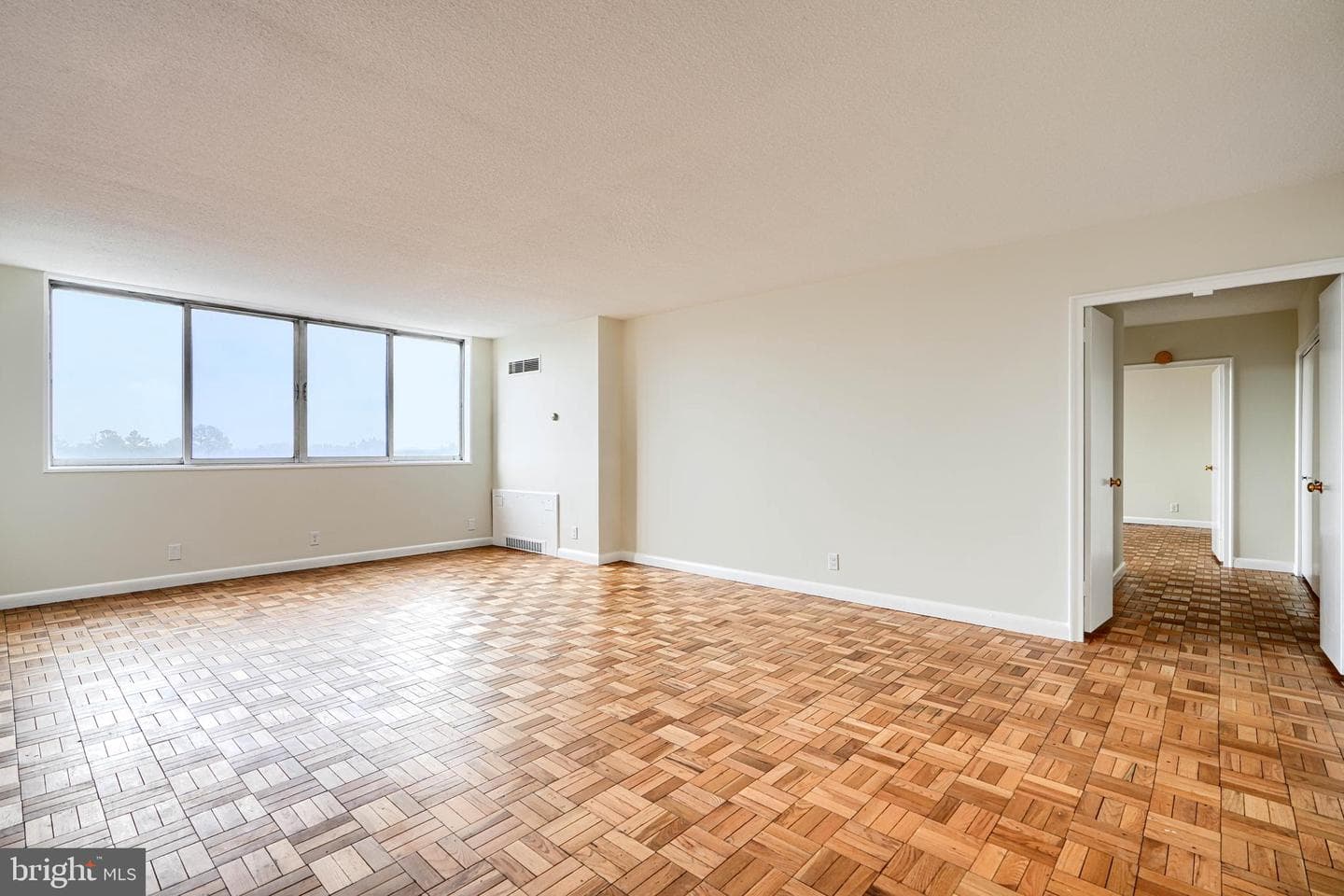 7111 Park Heights Avenue #709 photo 17