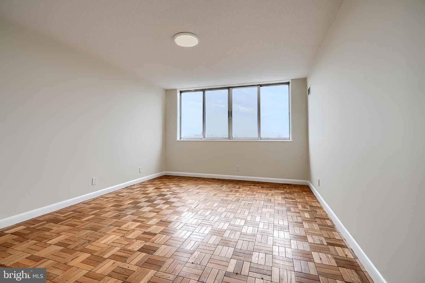 7111 Park Heights Avenue #709 photo 24