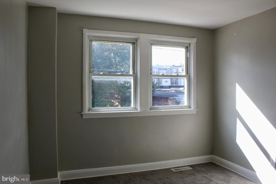 506 Allendale Street photo 27