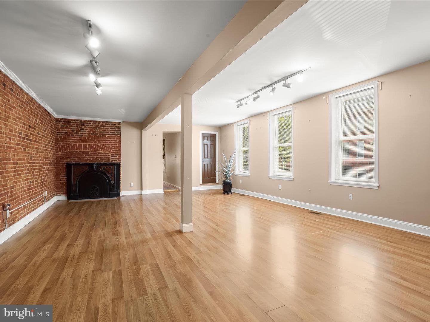 55 S Fulton Avenue photo 7