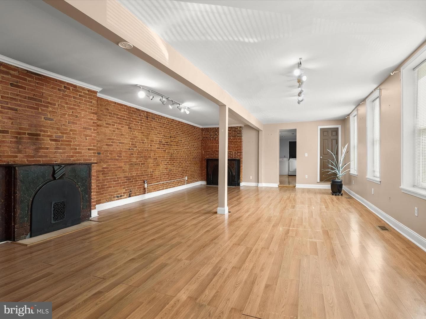 55 S Fulton Avenue photo 8