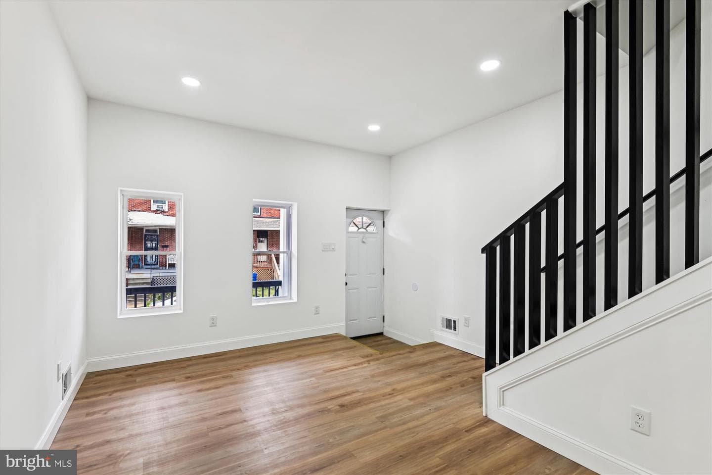 5235 Saint Charles Avenue photo 8
